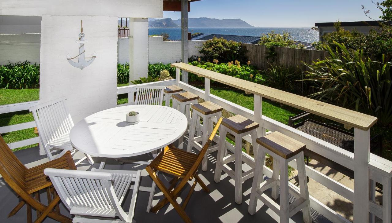 Penguins View Guesthouse Simonʼs Town Exterior foto