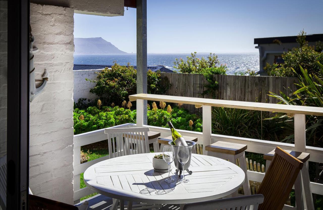 Penguins View Guesthouse Simonʼs Town Exterior foto